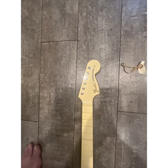 Untested Xbox360 Rock Band Wired Fender Harmonix Stratocaster Guitar (822152) - Picture 5 of 8